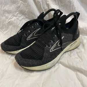 Brooks Levitate Black Running Shoes Women’s 8 Athletic Sneakers Energy Return
